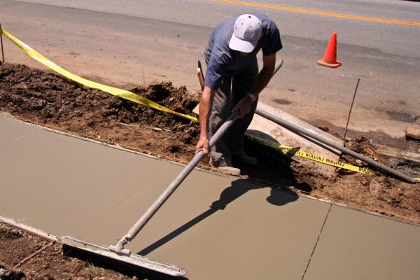 Cost of Sidewalk Pouring in Ellicott City